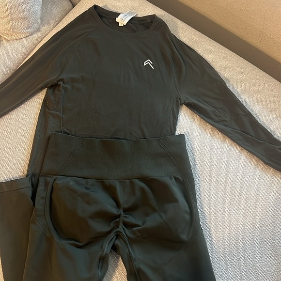 Oner set - Picture 2 of 2